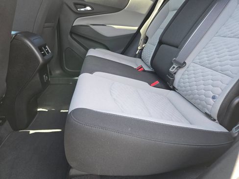 Used 2020 Chevrolet Equinox LT FWD image 11