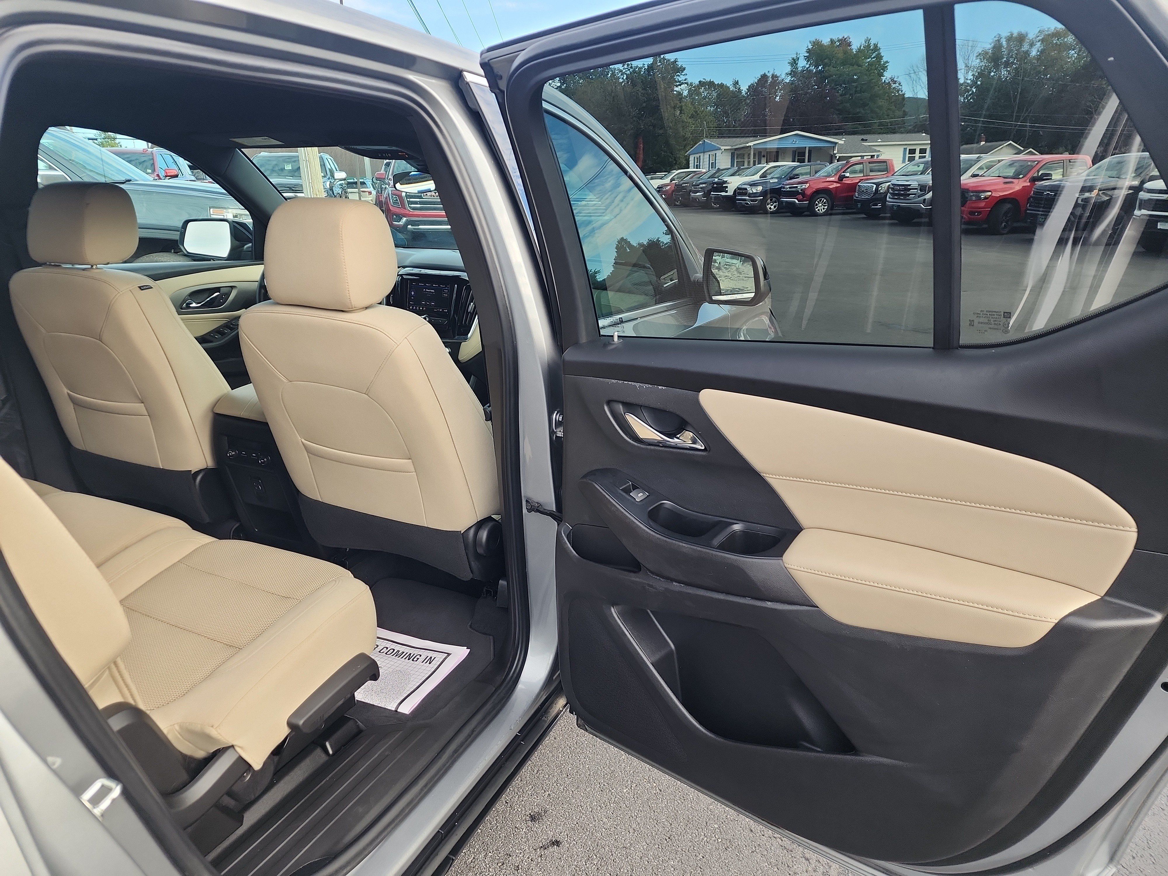 Certified 2023 Chevrolet Traverse LS AWD/4WD image 27