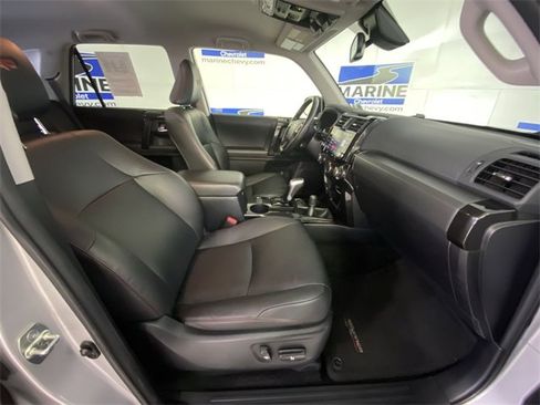 Used 2024 Toyota 4Runner TRD Off-Road Premium image 33