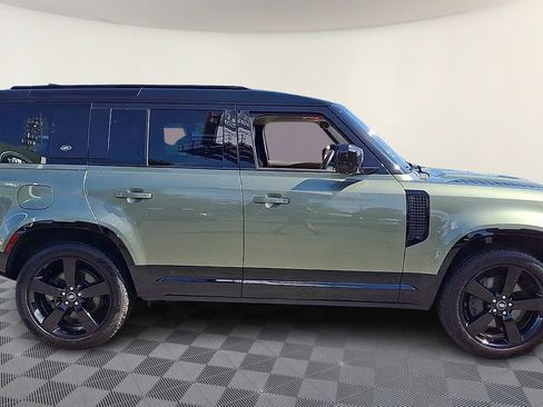 Used 2022 Land Rover Defender 110 X-Dynamic HSE AWD/4WD image 9