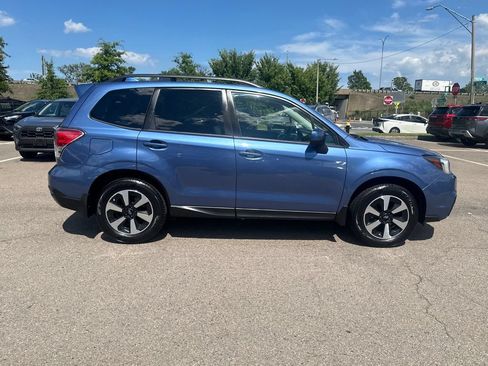 Used 2018 Subaru Forester 2.5i Premium AWD/4WD image 9