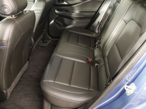 Used 2024 Buick Envista Sport Touring w/ Convenience I Package FWD image 24