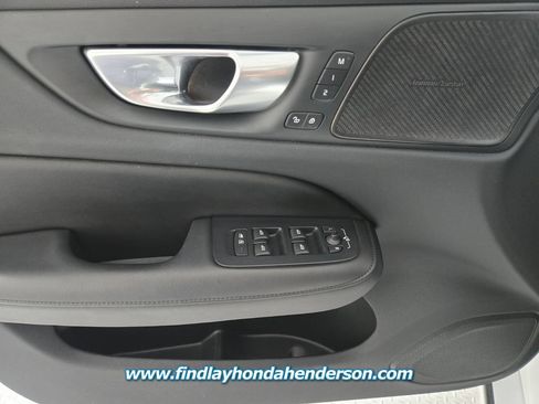 Used 2024 Volvo S60 B5 Plus w/ Climate Package FWD image 24
