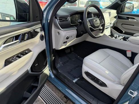 New 2026 Jeep Grand Wagoneer Limited image 19