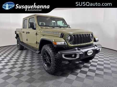 New 2025 Jeep Gladiator Sport image 1