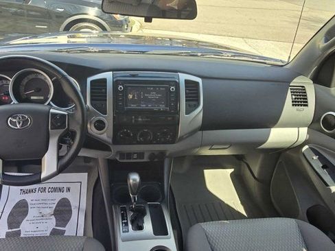 Used 2015 Toyota Tacoma 4x4 Access Cab V6 w/ SR5 Package image 13
