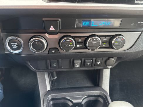 Used 2023 Toyota Tacoma TRD Off-Road AWD/4WD image 27