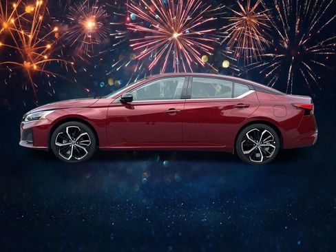 Used 2025 Nissan Altima 2.5 SR FWD image 17