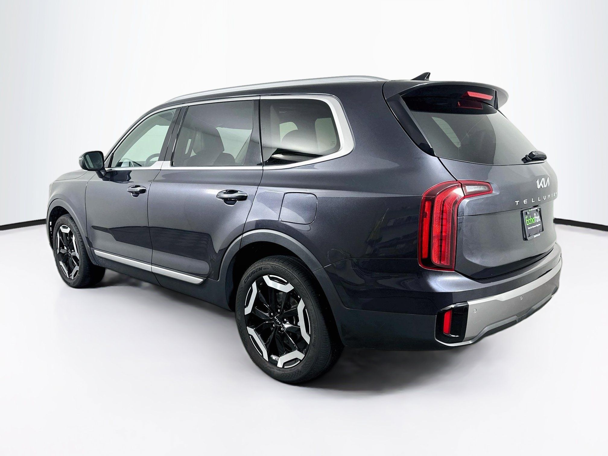 Used 2025 Kia Telluride S FWD image 5