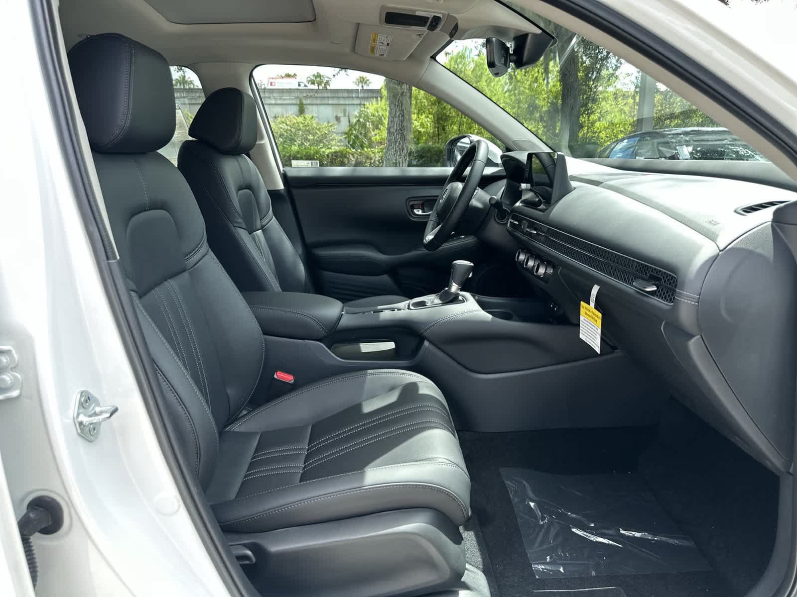 New 2027 Honda HR-V EX-L image 17