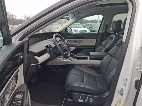 Certified 2024 Lincoln Nautilus Reserve w/ Equipment Group 203A image 13