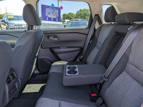 Certified 2026 Nissan Rogue SV AWD/4WD image 15