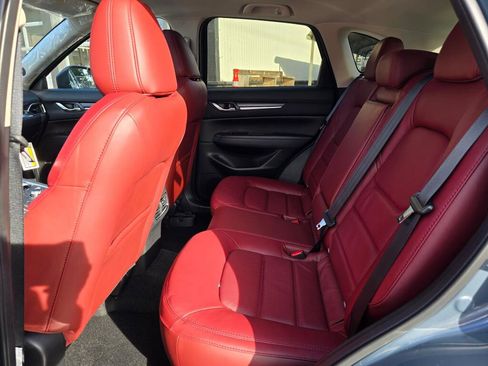 New 2025 MAZDA CX-5 Carbon Edition image 17