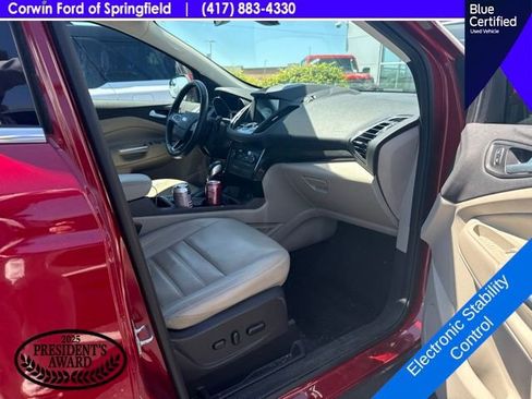Used 2019 Ford Escape Titanium AWD/4WD image 11