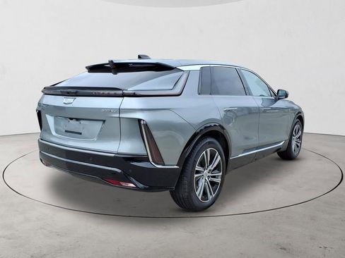 Used 2025 Cadillac Lyriq Luxury image 5
