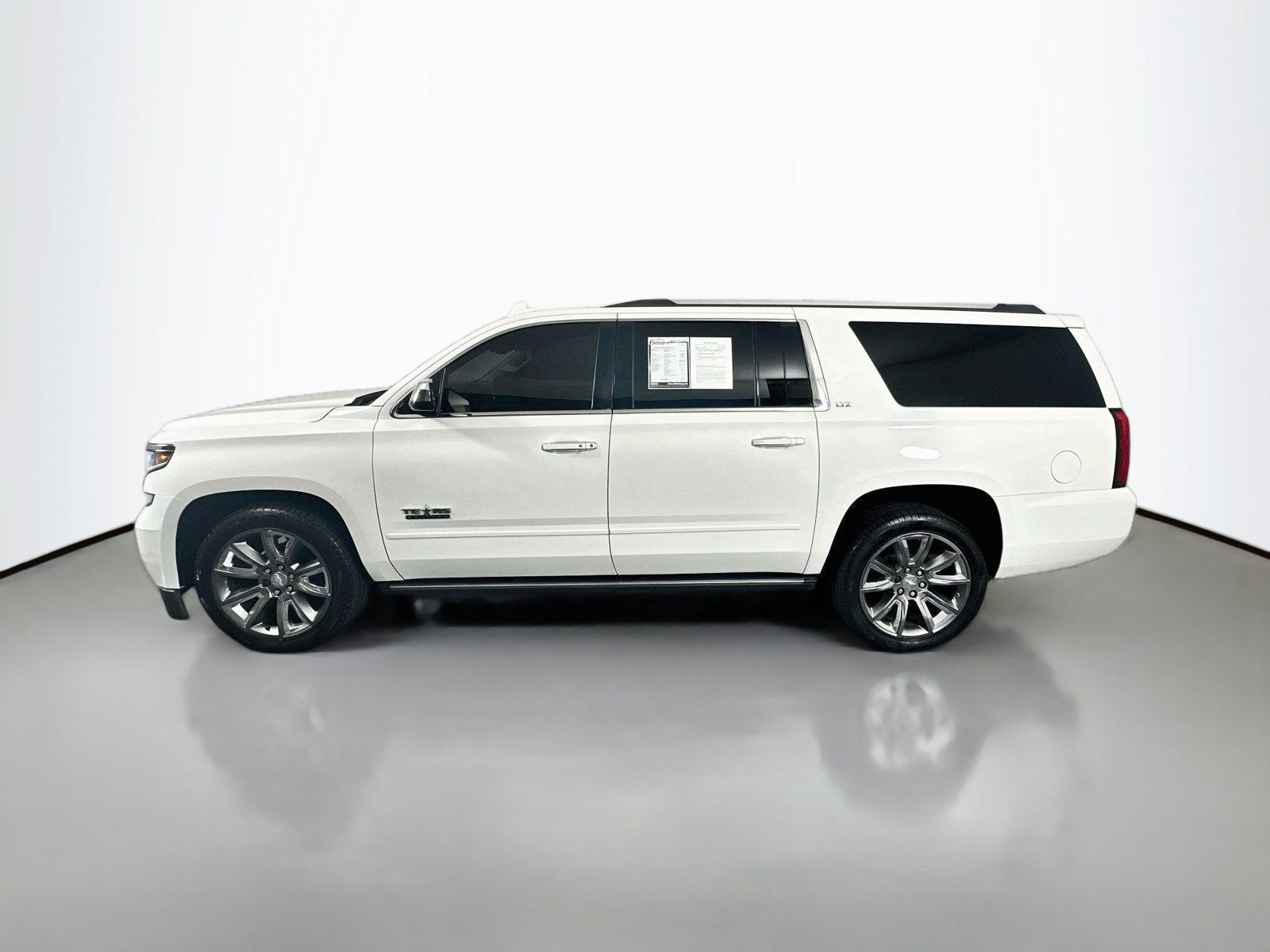 Used 2015 Chevrolet Suburban LTZ w/ Texas Edition RWD image 4