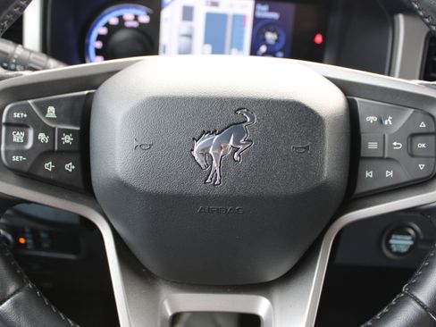 Used 2023 Ford Bronco Outer Banks w/ Sasquatch Package AWD/4WD image 17