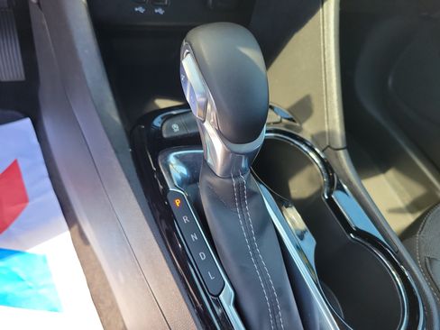Used 2025 Buick Encore GX Preferred FWD image 28