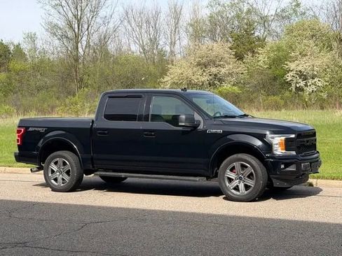 Used 2018 Ford F150 XLT w/ Equipment Group 302A Luxury AWD/4WD image 34
