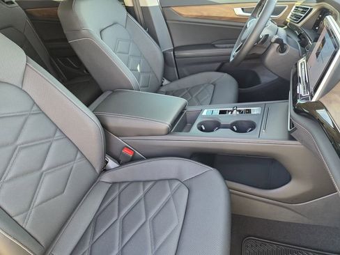 New 2026 Volkswagen Atlas SE FWD image 12