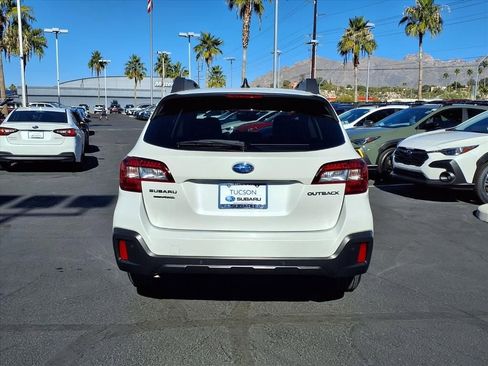 Used 2018 Subaru Outback 2.5i Limited image 10