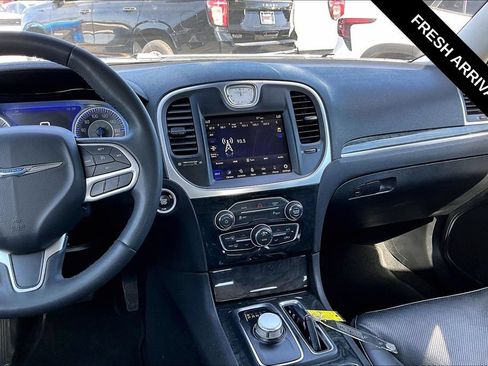 Used 2023 Chrysler 300 Touring L w/ Comfort Group AWD/4WD image 9