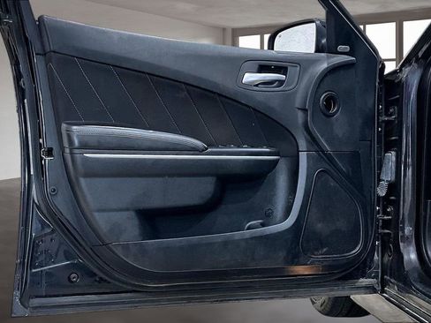 Used 2022 Dodge Charger GT RWD image 17