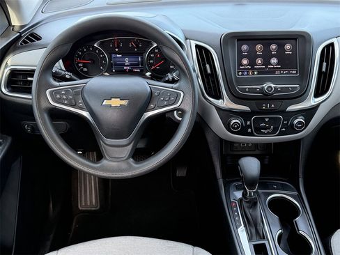 Used 2023 Chevrolet Equinox LT image 12