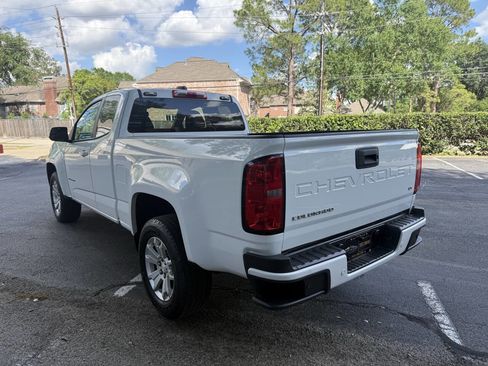 Used 2022 Chevrolet Colorado LT w/ Fleet Safety Package image 5