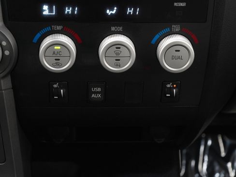 Used 2012 Toyota Tundra Limited image 17