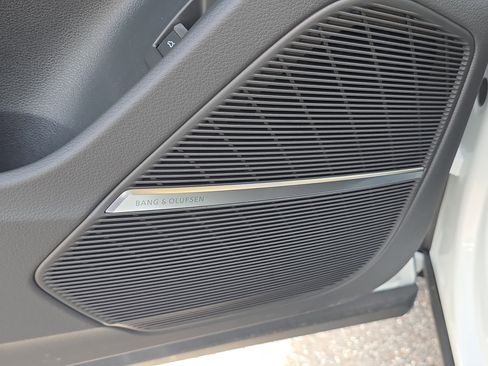 New 2025 Audi Q8 Premium Plus image 19