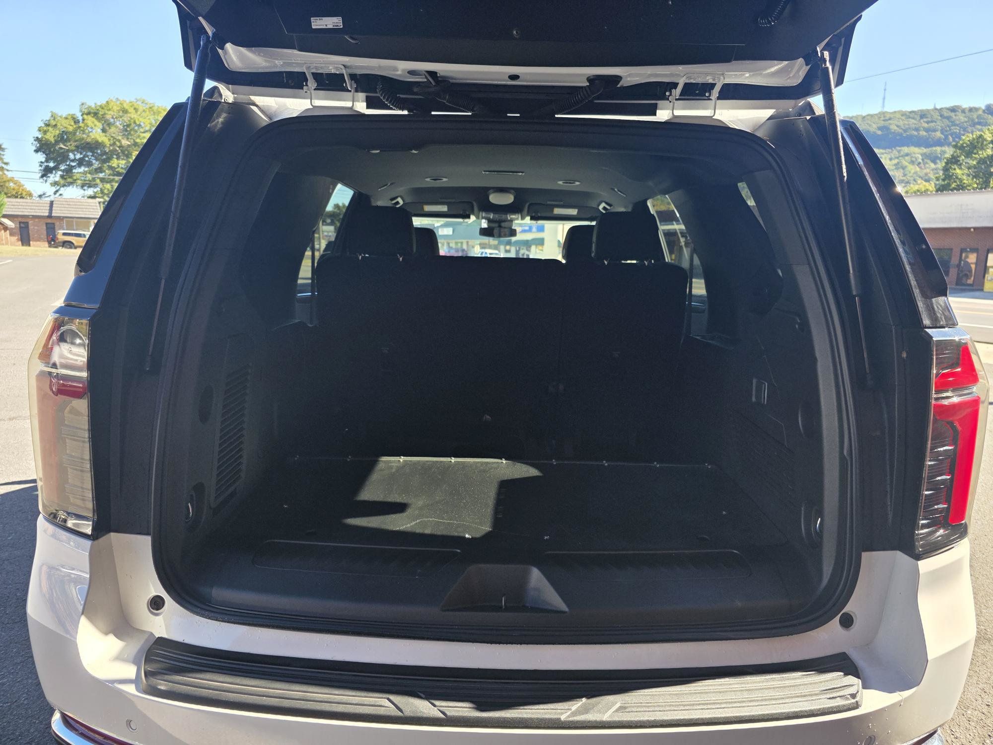 New 2025 Chevrolet Tahoe 2WD image 19