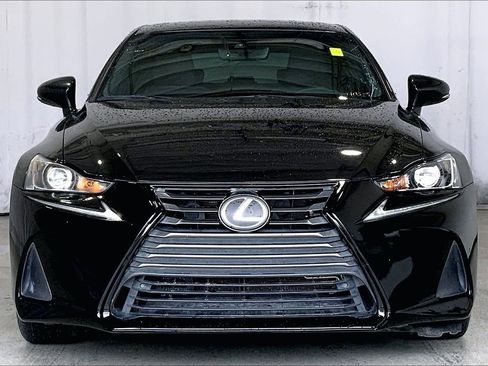 Used 2020 Lexus IS 300 F Sport w/ F Sport Package RWD image 3