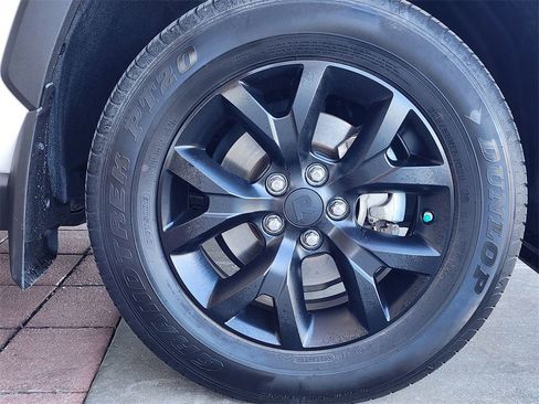 Used 2023 Toyota RAV4 LE image 4