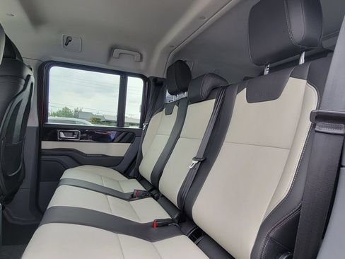 New 2026 INEOS Grenadier Station Wagon AWD/4WD image 9