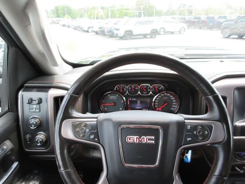 Used 2016 GMC Sierra 2500 SLT w/ Duramax Plus Package AWD/4WD image 33