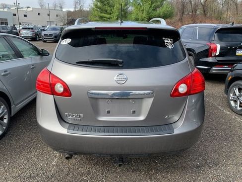 Used 2015 Nissan Rogue S w/ Convenience Package image 3