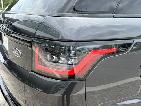 Used 2021 Land Rover Range Rover Sport HST image 17