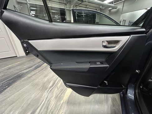 Used 2018 Toyota Corolla LE image 43