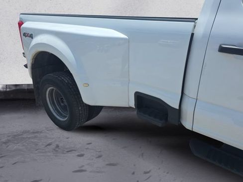 Used 2024 Ford F350 XLT AWD/4WD image 23