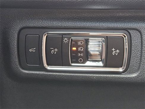 New 2025 Lincoln Corsair AWD w/ Equipment Group 101A image 21