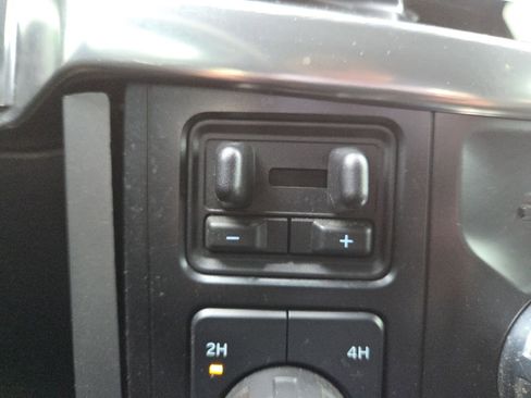 Used 2021 Ford F150 Lariat w/ Equipment Group 501A Mid image 8