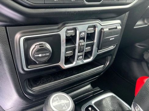 Used 2020 Jeep Wrangler Unlimited Sport S AWD/4WD image 33