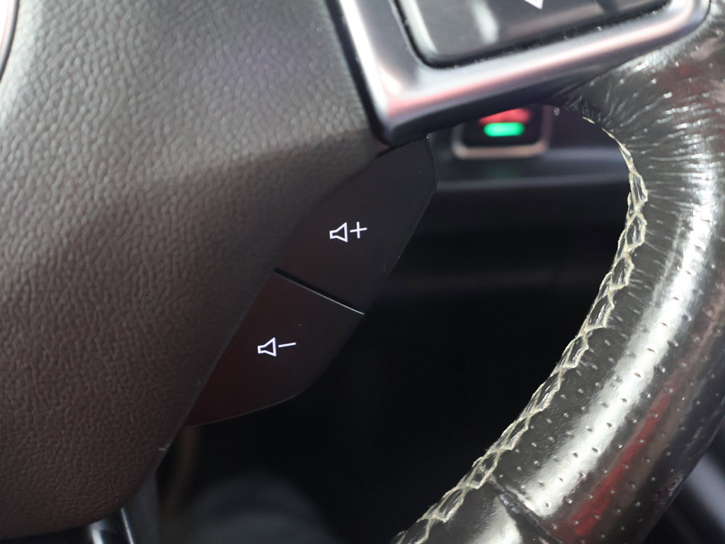 Used 2020 Chevrolet Camaro SS RWD image 37