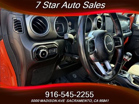 Used 2018 Jeep Wrangler Unlimited Rubicon w/ Dual Top Group image 9