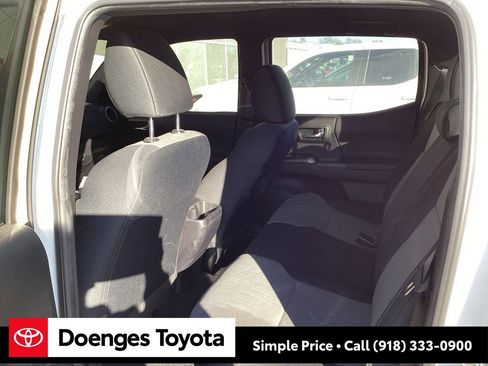 Used 2022 Toyota Tacoma TRD Sport image 18