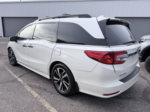 Used 2019 Honda Odyssey Elite image 4