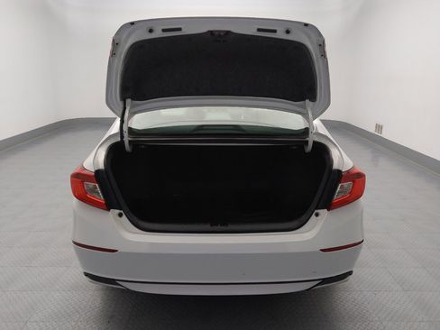 Used 2020 Honda Accord EX image 29