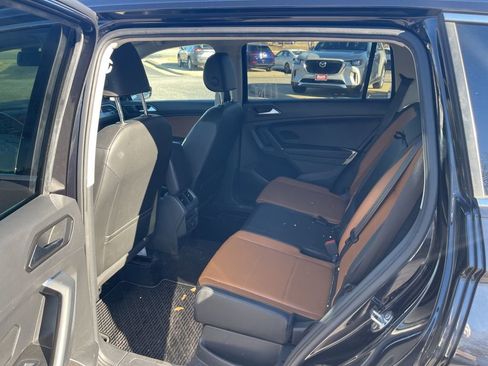 Used 2018 Volkswagen Tiguan SE image 15
