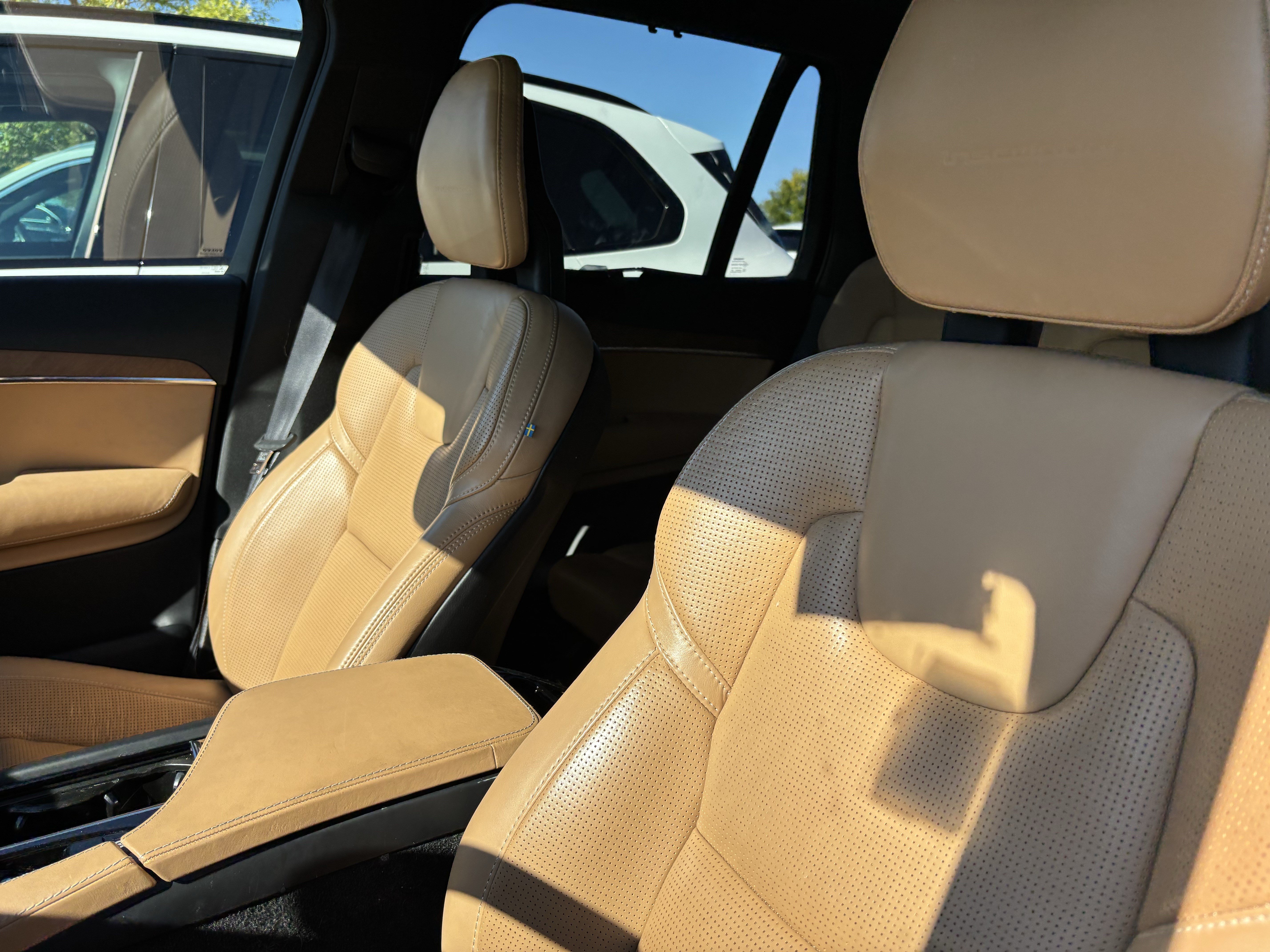 Used 2018 Volvo XC90 T6 Inscription w/ Convenience Package AWD/4WD image 17